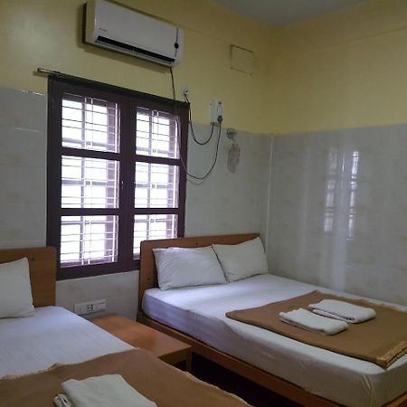 Shwe Eain Si Guest House - Burmese Only Mergui Extérieur photo